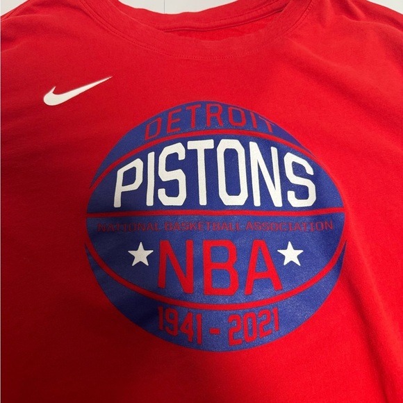 Nike Red Dri-FIT Tee - Picture 3 of 9